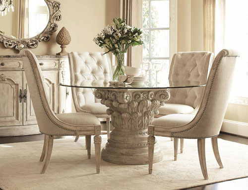 欧式风格的桌子有着独特的浪漫与优雅